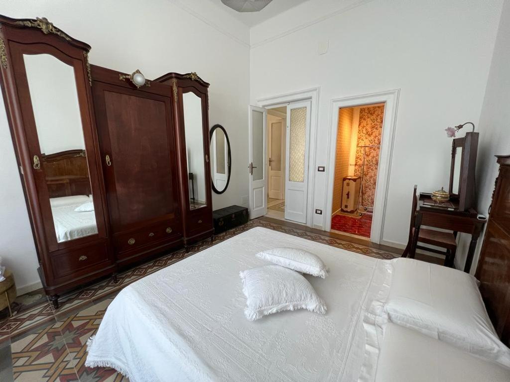 Lux Domus Apartment Bari Esterno foto