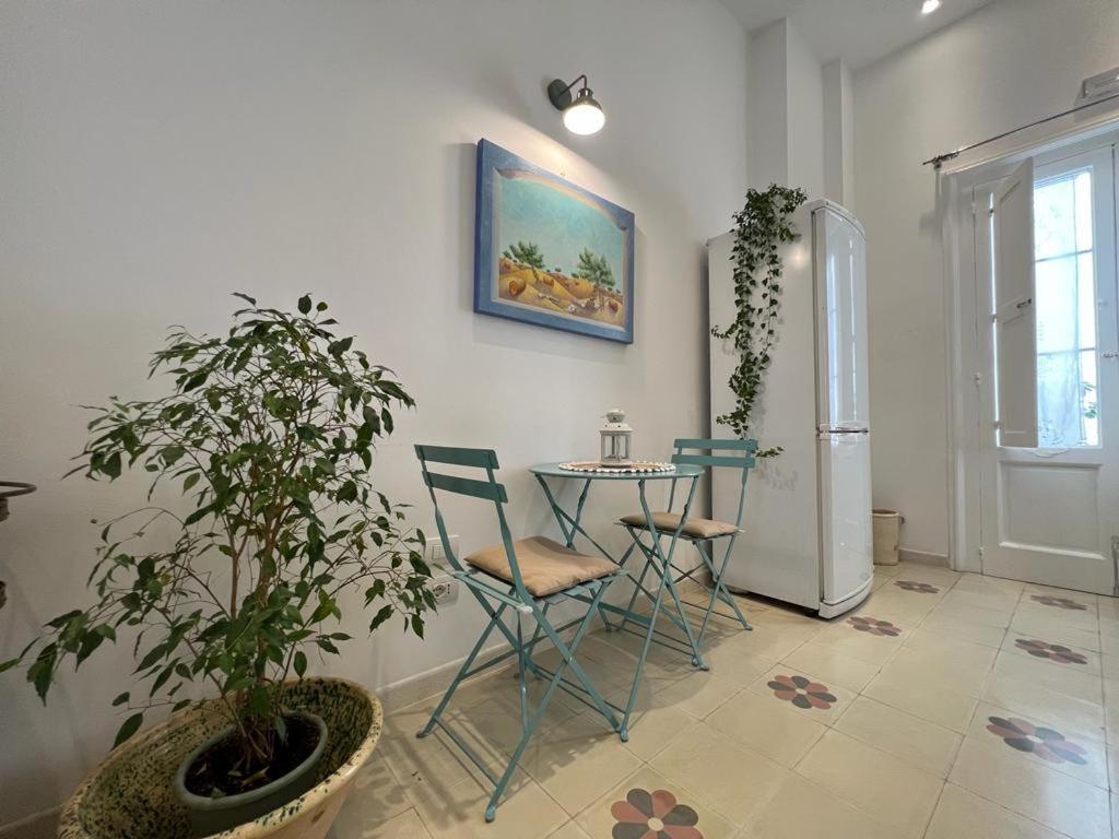 Lux Domus Apartment Bari Esterno foto